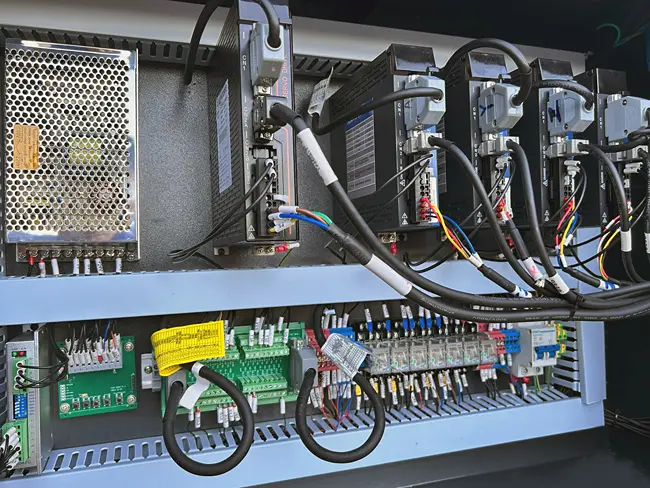 Small turning-milling compound machine